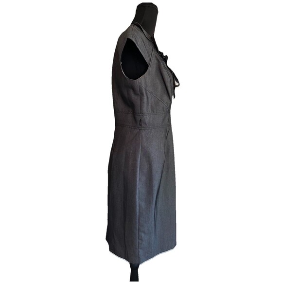 Sandra Darren Women’s Gray Short Sleeve Ruffle V-Neck Classic Dress Sz 8 - Picture 3 of 9